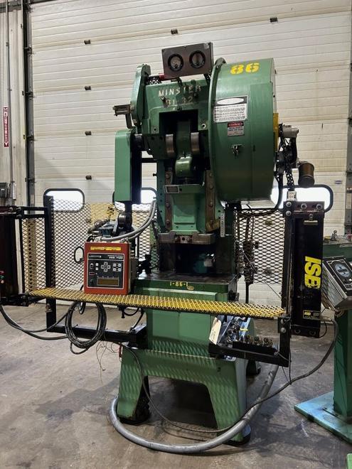 32 Ton Minster, Model B1-32 Fixed Base, S/N 22123, 1.5" Stroke, 0-800 SPM, 2.25" Slide Adj, 10" SH, STK# 1589