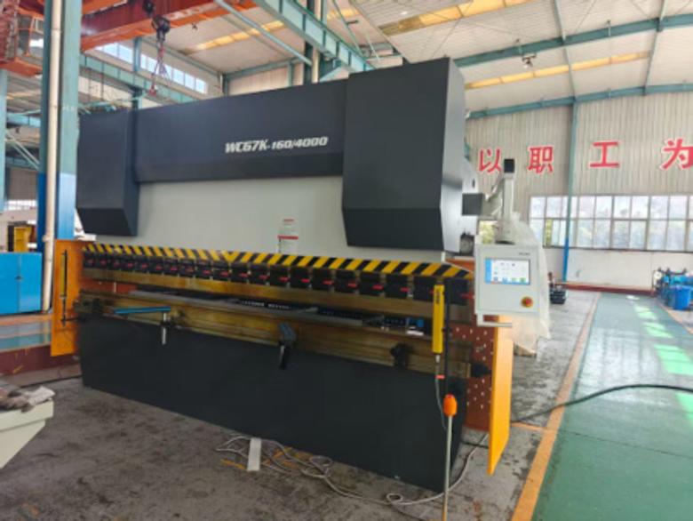176 Ton, FICOM, #WC67K-176x4000, 157"OAL, 123" BH, 20 HP, 3 axis, Y1, Y2   Our stock number: 7142