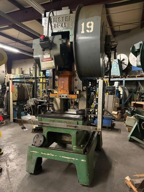 45 Ton Minster Press, Model B1-45 Fixed Base, S/N 22938, 1.25" Stroke, 0-700 SPM, 2.75" Slide Adj, 11.75" SH, STK# 1592
