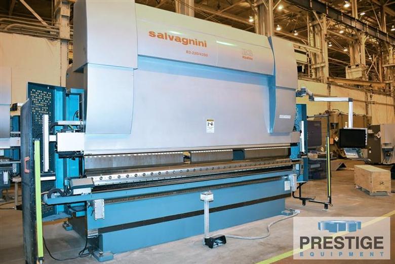 Salvagnini B3 242 Ton x 13' 7-Axis, 142" BH, 5-Axis B.G., Crowning, Clamping, Angle Measurement Sys., 2014, #31787
