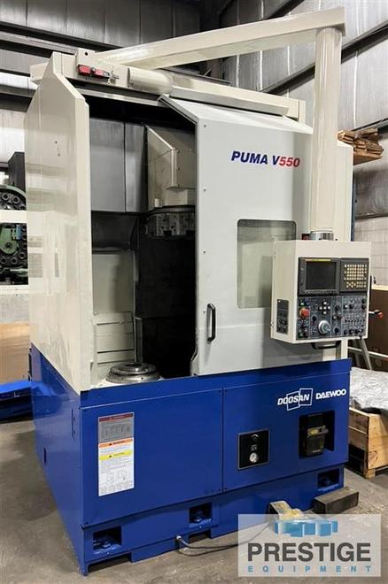 Doosan Puma V550, 28.7" swing, 24" Chuck, 2,000 RPM, 50 HP, Fanuc 21iTB, #32049