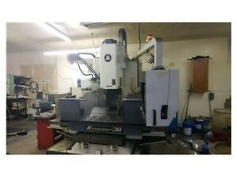 FANUC 11M, 32 ATC, UNDER POWER & RUNNING