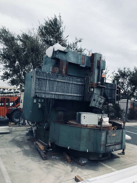 Swing: 66" Condition: Used (Needs Work) 40 HP 66" SWING  44" UNDER RAIL 120 RPM / Control is damaged / loading not included