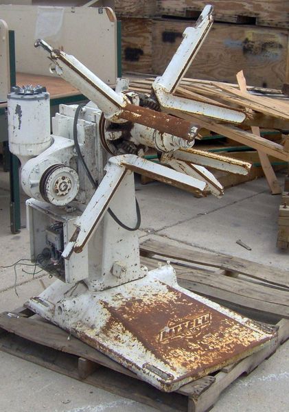 1000 LB X 26' LITTELL #10 MOTORIZED CENTERING REEL: STOCK #54798