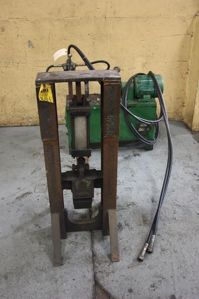 HYDRAULIC PRESS: STOCK 65687