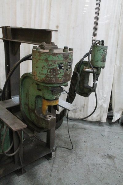 60 TON PEDDINGHAUS HYDRAULIC WEBB & FLANGE PUNCH: STOCK: 66282