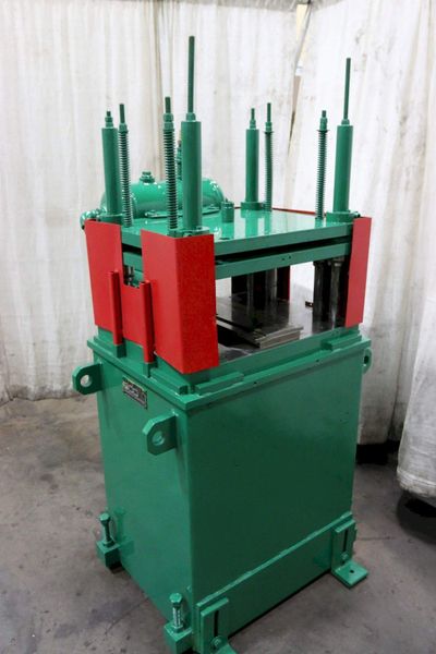 7 TON BRADBURY/AIRAM 4 POST PNEUMATIC CUTOFF PRESS: STOCK #66984