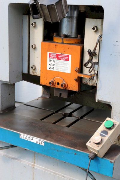 80 TON YAO SHENG MODEL TSH-TUVB-830 HYDRAULIC PRESS: STOCK 68632