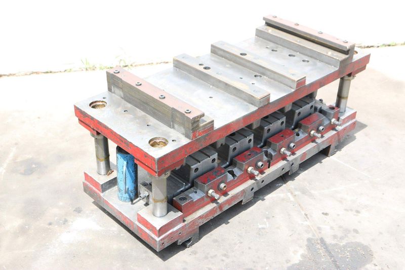 CUTOFF DIE: STOCK #