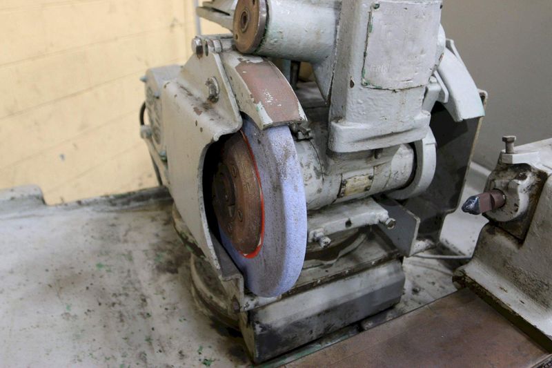 10' X 20' BROWN & SHARP MODEL #1020U CYLNDRICAL GRINDER: STOCK 70522