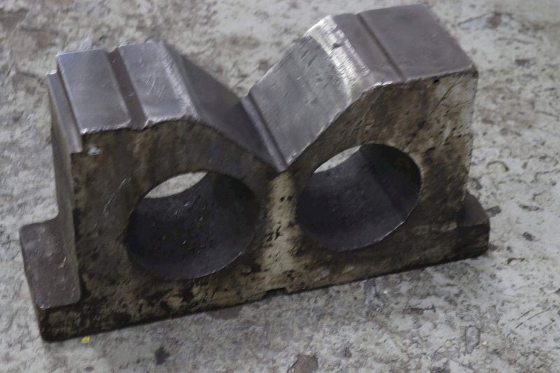 PAIR V BLOCKS 18" WIDE X 11" HT X 6" DEEP: STOCK #73519