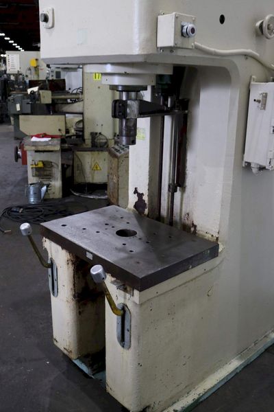 25 TON DENISON HYDRAULIC C FRAME PRESS: STOCK #72999