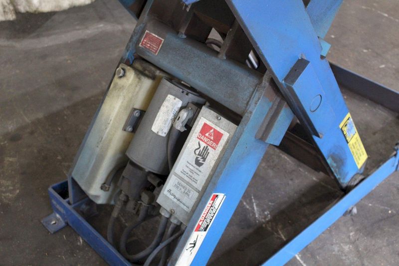 4000 LBS 54' X 48' 4AUTOQUIP SCISSOR LIFT TABLE: STOCK #72218