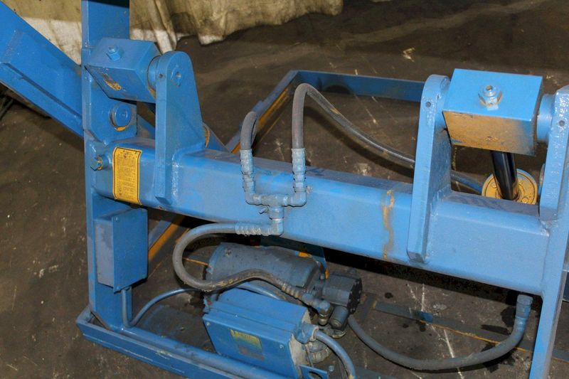 6000 LB X 48" X 48"  AUTOQUIP SCISSOR LIFT TABLE: STOCK #72219