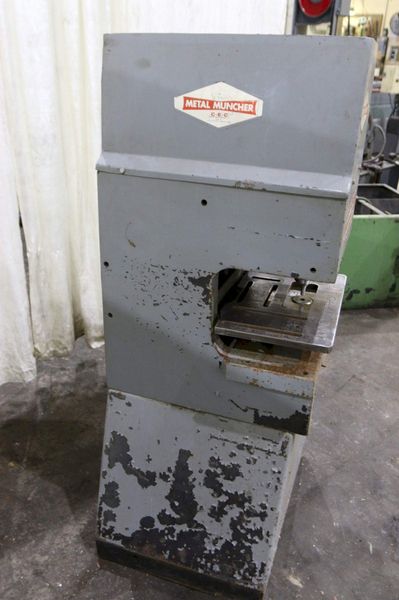 35 TON METAL MUNCHER MODEL #GB35 PUNCH: STOCK #71213