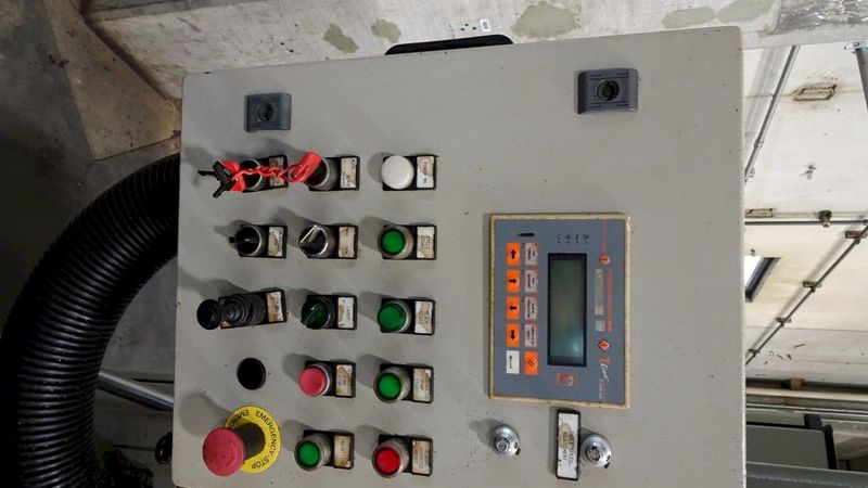 FRIGGI MODEL FG-600-TS VERTICAL SAW: STOCK #70658