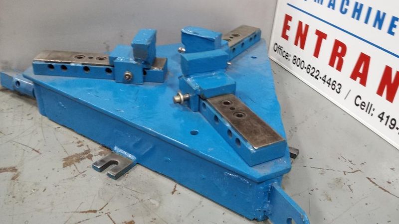 31-1/4" PANDJIRIS 3 JAW GRIPPER: STOCK #58192
