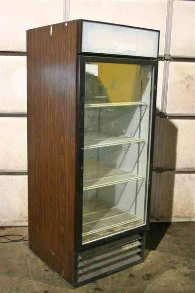 BEVERAGE AIR REFRIGERATOR:  STOCK #53027