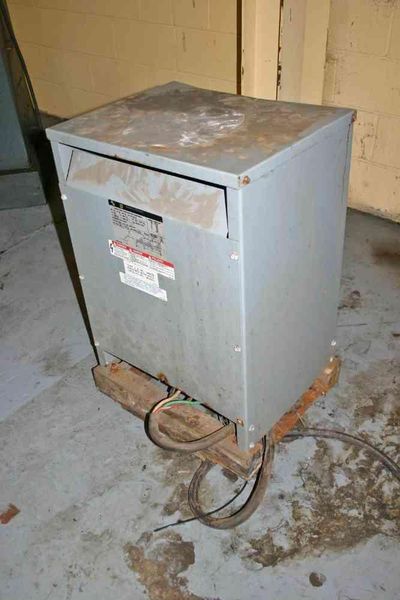 30 KVA SQUARE D TRANSFORMER:  STOCK #50257