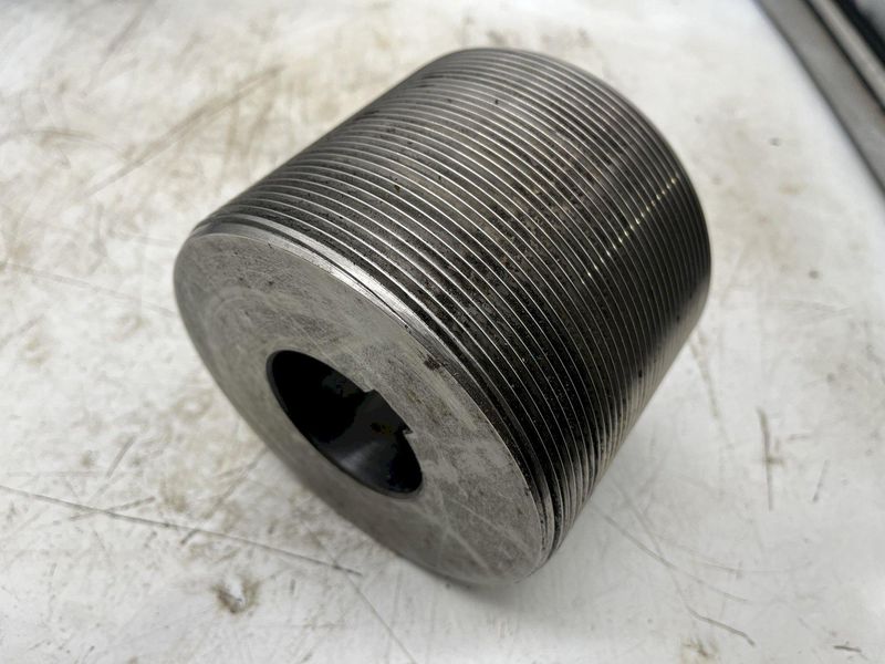 (2) 1.000-8 UNRC INFEED DIE DIA 5.497 / 593609 CENTRAL 36670: stock 16368