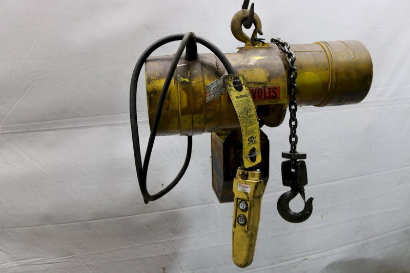 500 LB BUDGIT ELECTRIC POWERED CHAIN HOIST: STOCK #11975