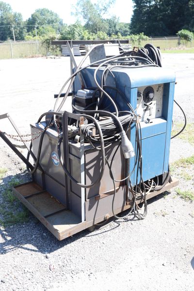 400 AMP MILLER MODEL SR-400-32 DIRECT CURRENT WELDING POWER SOURCE WELDER: STOCK #10303
