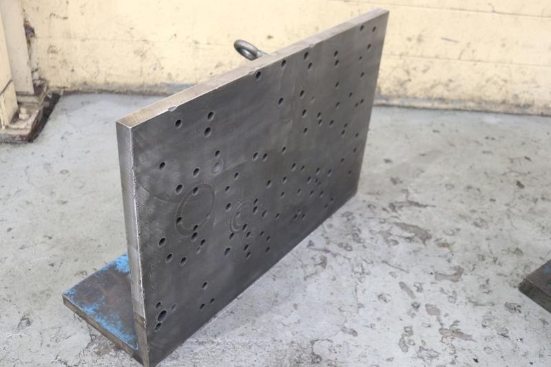 (1) 24' X 36' X 12' ANGLE PLATE: STOCK #72934
