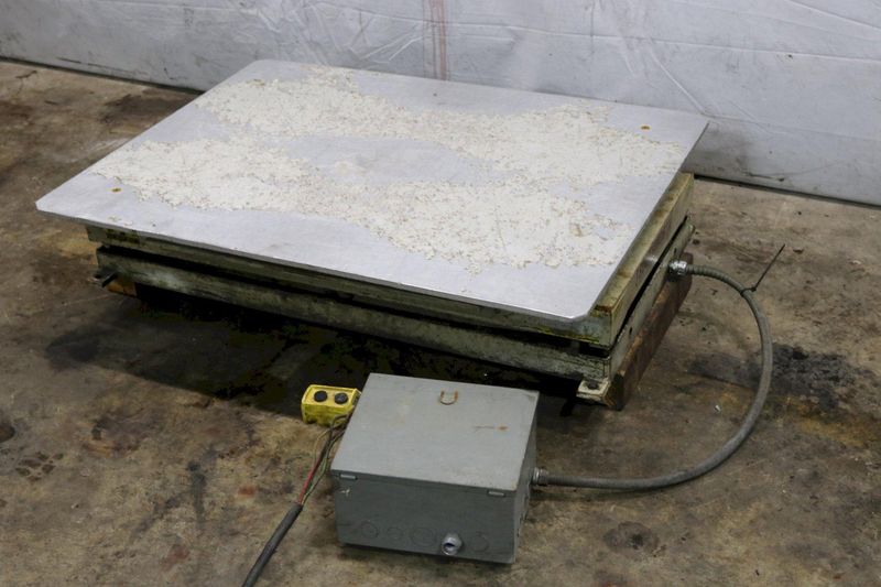 1500 LB X 36" X 48"  SOUTHWORTH HYDRAULIC SCISSOR LIFT TABLE: STOCK 12017