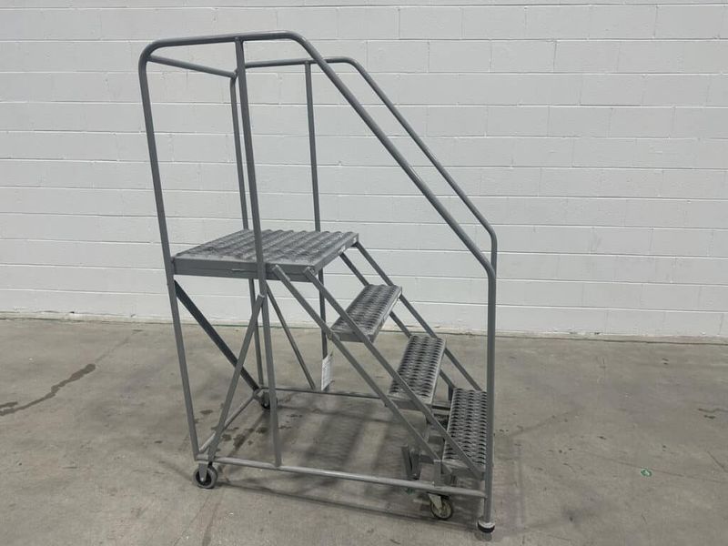 U-Line 4-Step Rolling Steel Staircase Ladder