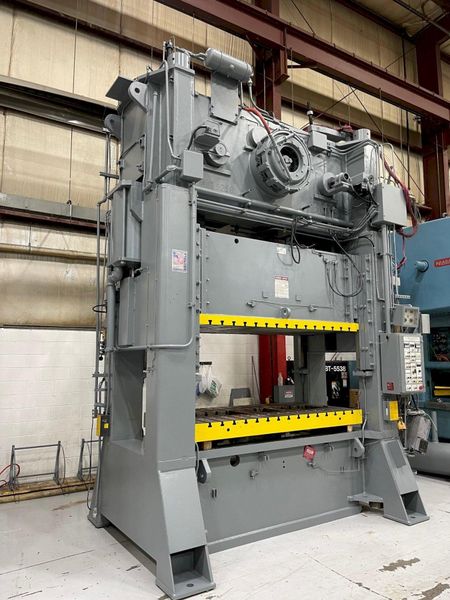 300 ton Verson S2-300-96-48t, New 1995