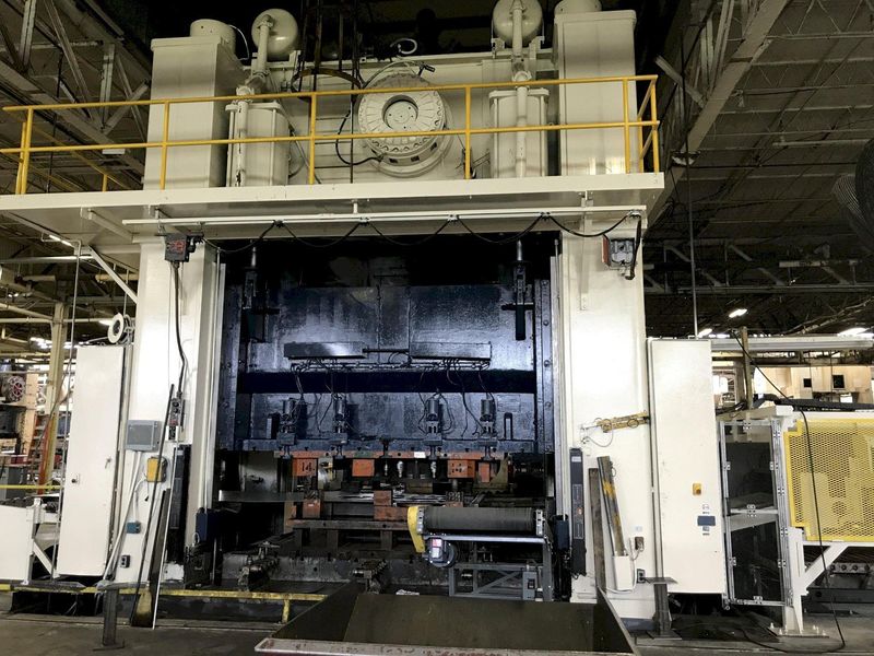 1250 TON x 60" WIDE X .25" X 50,000 LB NIAGARA PRESS BLANKING LINE WITH 2019 HERR VOSS LEVELER: