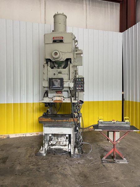 100 TON NIAGARA MODEL #E-90-S GAP FRAME PRESS, 4.5" STROKE: STOCK #15062