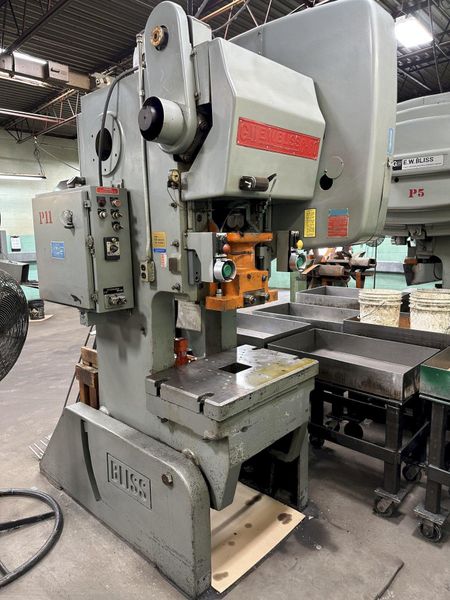 ROTO FINISH DEBURRING & FINISHING MACHINE: STOCK #77162