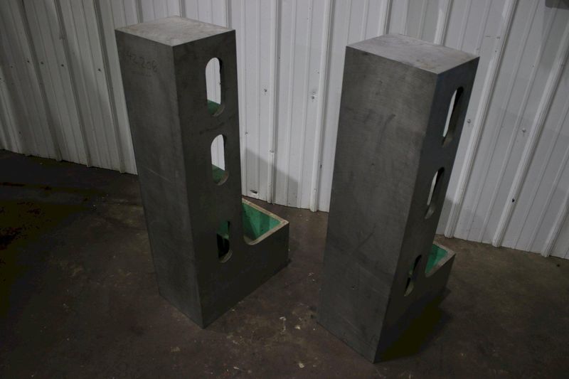 (1) PAIR 10-3/4" LONG X 20" WIDE X 42" HT ANGLE PLATES: STOCK #76639