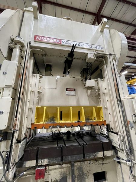 300 ton Niagara SC2-300-72-42P Used Straight Side Double Crank Mechanical Metal Stamping Press F