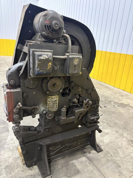 50 TON BUFFALO MODEL #1/2 MECHANICAL IRONWORKER: STOCK #22853