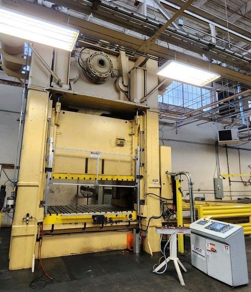800 ton Niagara Model# SE2-800-96-60, Straight Side Mechanical Metal Stamping Press For Sale, Re