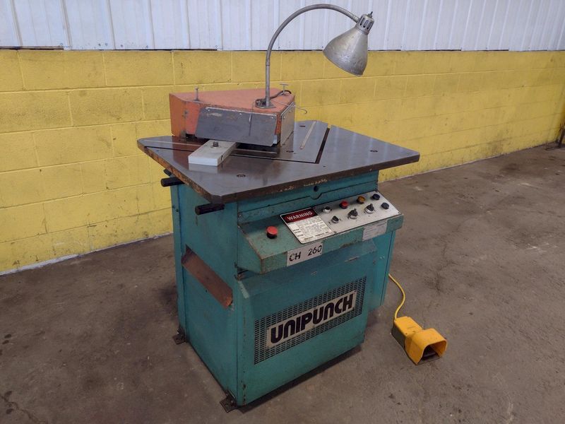 10" X 10" X 3/16 UNIPUNCH MODEL COMACA CH 260 HYDRAULIC ANGLE NOTCHER: STOCK 17381