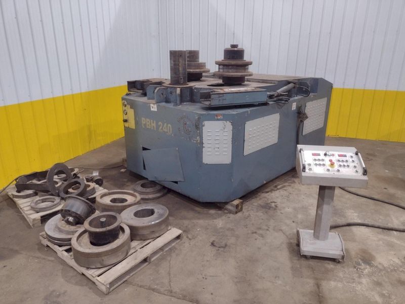 6" X 6" X 3/4" DURMA MODEL #PBH240 HYDRAULIC ANGLE BENDING ROLL, NEW 2009: STOCK #16892