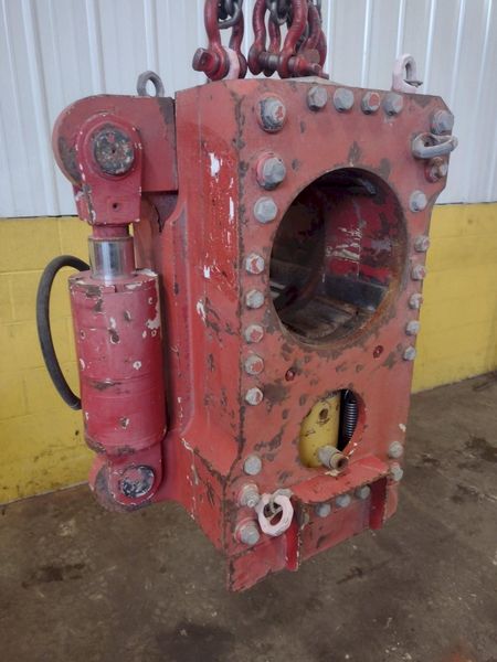 10" WEATHERFORD MODEL "SUT" PORTABLE PIPE HYDRDAULIC BREAK-OUT & BUCKING MACHINE: STOCK #18037