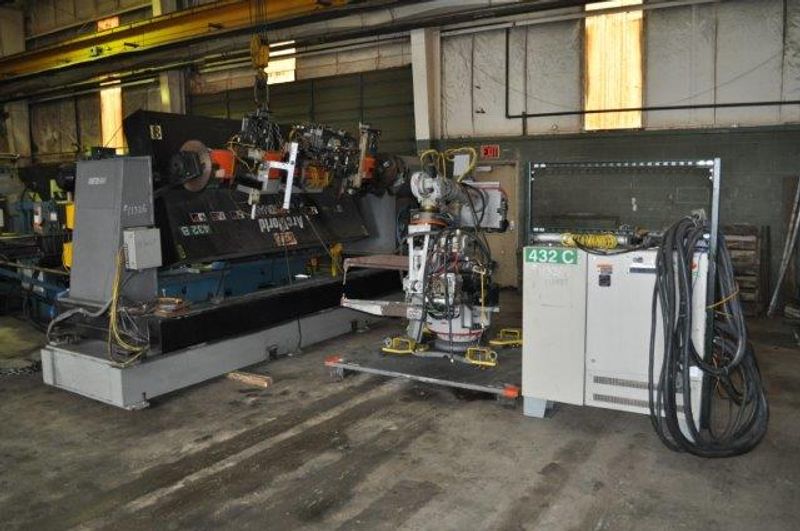 ARCWORLD YASKAWA MOTOMAN ROBOTIC SPOTWELDING CELL