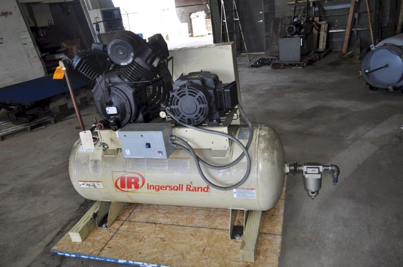 15 HP INGERSOLL RAND AIR COMPRESSOR
