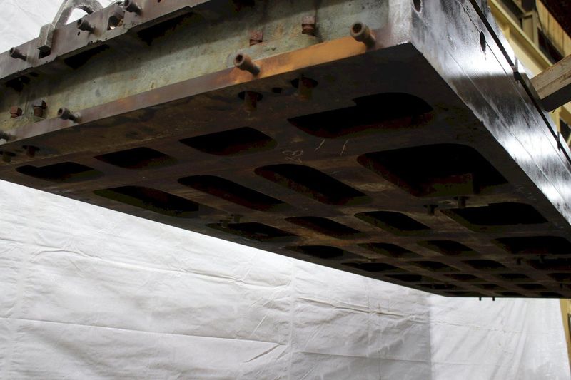 5' X 15'6" LAKE SHORE T SLOTTED FLOOR PLATE: STOCK #76044