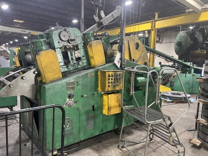25000 LB X 24" X .250" COIL CRADLE STRAIGHTENER