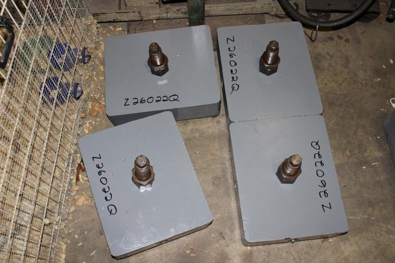 16" X 13" X 6" VIBRO DYNAMIC ANTI VIBRATION MOUNTS
