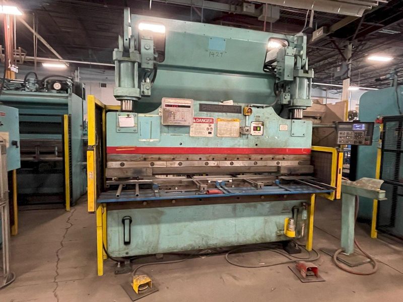 90 TON X 8' CINCINNATI HYDRAULIC PRESS BRAKE: STOCK #76649