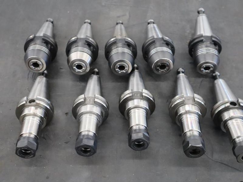CT40 Taper Tool Holders (10) :(5) Schunk 3/4" Hydraulic Expansion Holders, (5) ER20 Collet Chucks- Auction Item