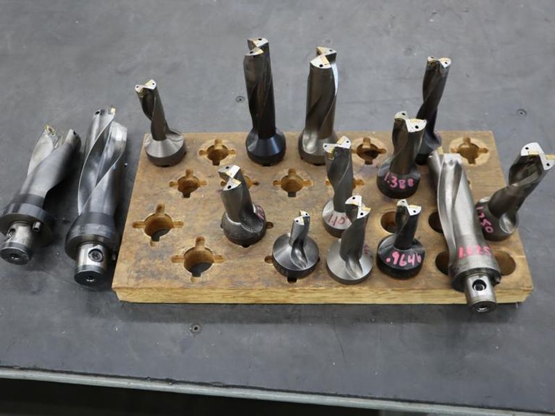 Komet Thru Spindle Coolant Insert Drills, 2 Flute, (12) ABS50 and (2) ABS 63 Holders- Auction Item