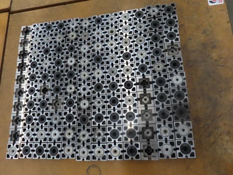 System 3R Macro Pallet Holder- Auction Item
