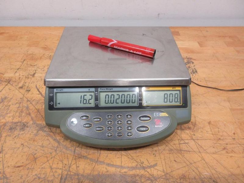 Ohaus EC15 Digital Counting Scale 15000 g Capacity, 11.5" x 9" Platter, with Power Adapter- Auction Item
